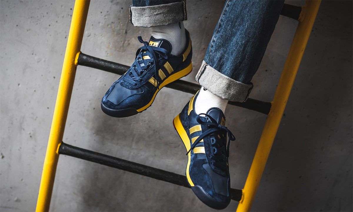 Adidas sl80 deals blue gold