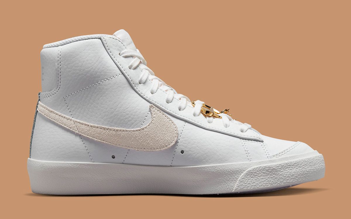 nike blazer gold emblem