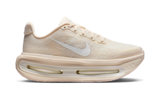 Nike Running's Vomero Premium in a "Pale Ivory" color scheme.