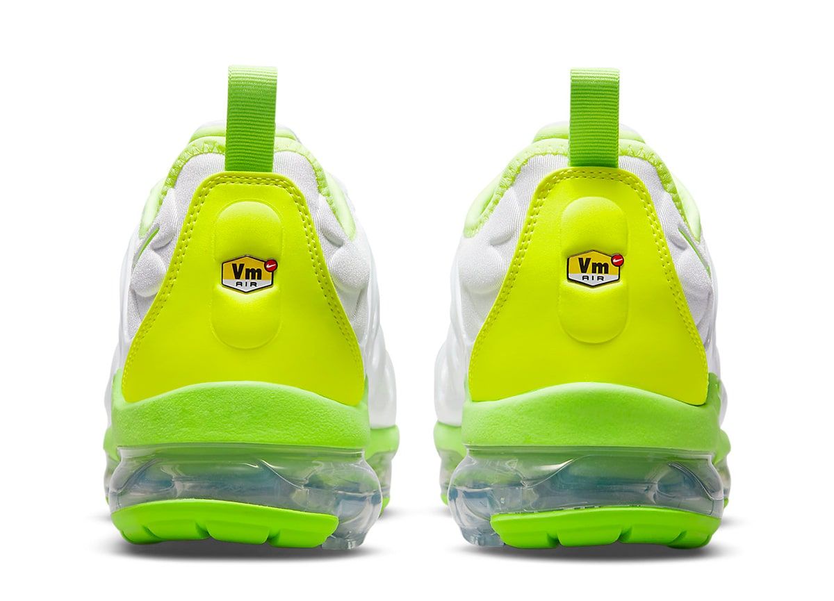 vapormax tennis ball