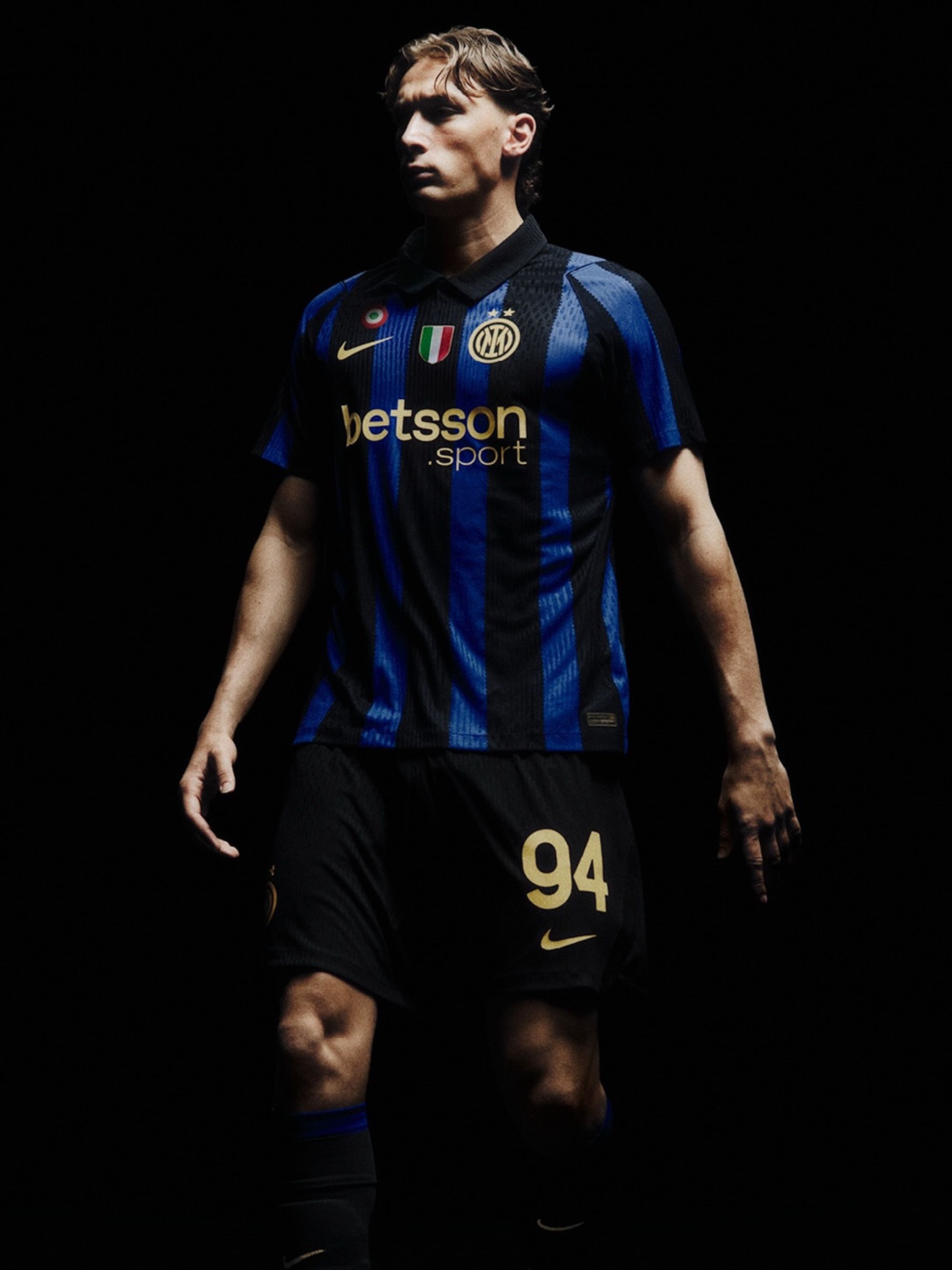 Pio Esposito for Inter Milan 26/27 Home Match Short-Sleeve Jersey (SKU: II2736-409). Photo via Nike.