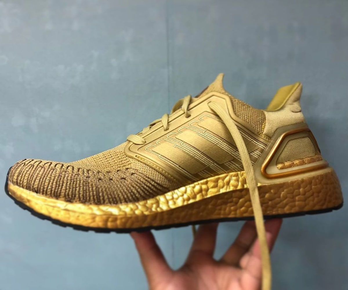 Ultra boost hotsell 20 metallic gold