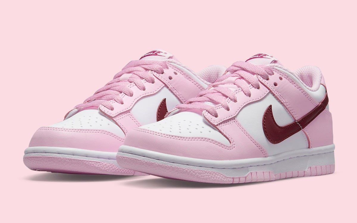 Nike Valentines Day popular Dunk Low