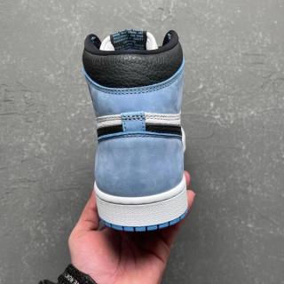 Air Jordan 1 Retro High OG 'University Blue' Mens Sneakers - Size 6.0