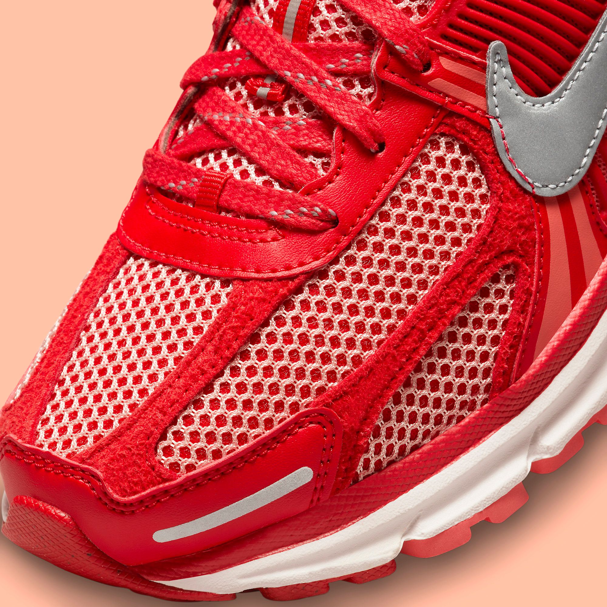 Nike Air Zoom Vomero 5 University Red FN6833 657 Size 8.5 Mesh Runner Workout Nike Zoom Vomero 5 Premium Ultra Red - FN6833-657 Raffles  main image 3