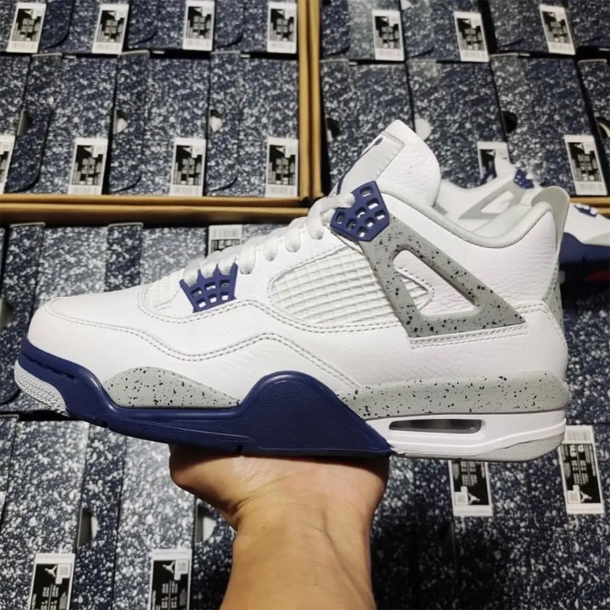 Where to Buy the Air Jordan 4 “Midnight Navy” | House of Heat°