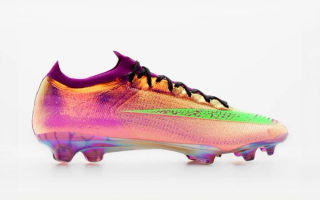 Kobe Bryant x Nike Mercurial Vapor 17 (SKU: IU3417-600). Image via Nike.