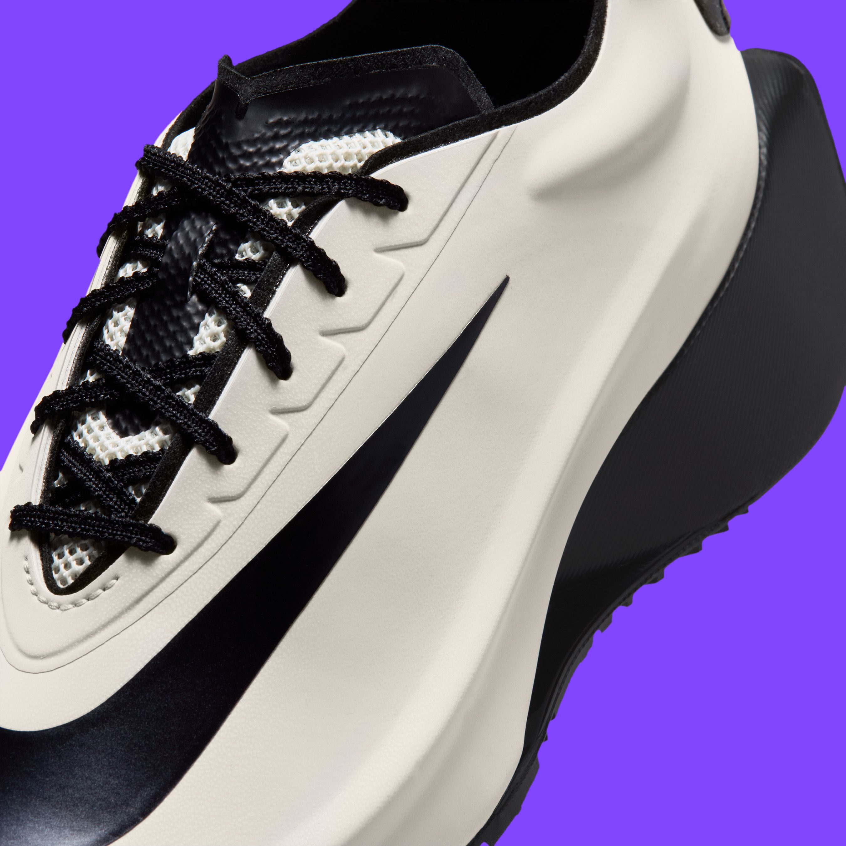 Nike Introduces the Futuristic First Sight Noir | House of Heat°
