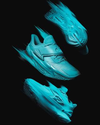 De’Aaron Fox's Under Armour Curry Fox 2 signature model in a teal color scheme.