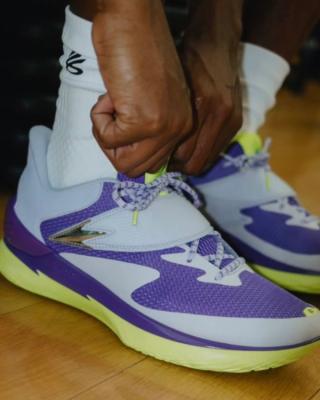 De'Aaron Fox Previews His First Signature Sneaker, the Curry Fox 1