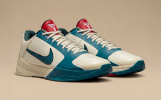 Caitlin Clark x Nike Kobe 5 Protro "Coconut Milk" basketball shoe. Photo via @ath.snkrs on Instagram.