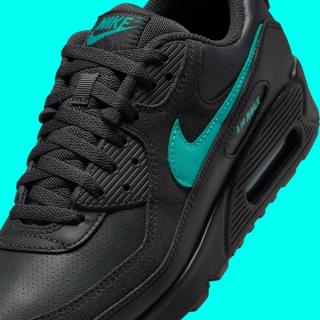 A "Black Tiffany" Look Returns to the Nike Air Max 90