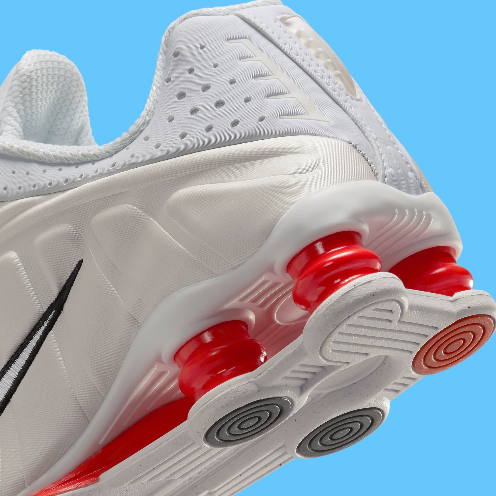 スニーカー Nike Shax R4 W White Phantom Picante Red AR3565103 AR3565-10 Nike Shox R4 White Phantom AR3565-103