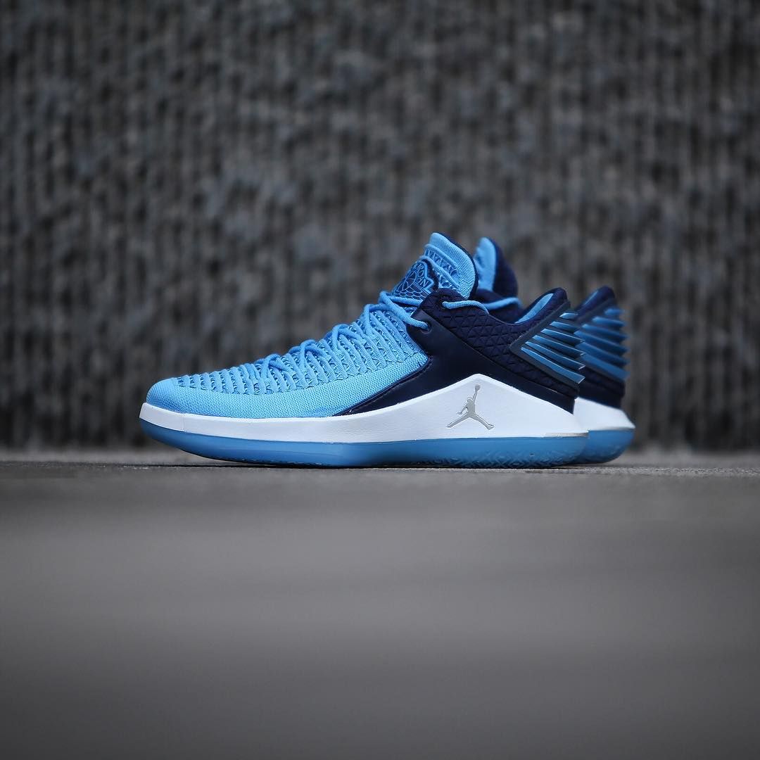 Air jordan 32 university 2024 blue