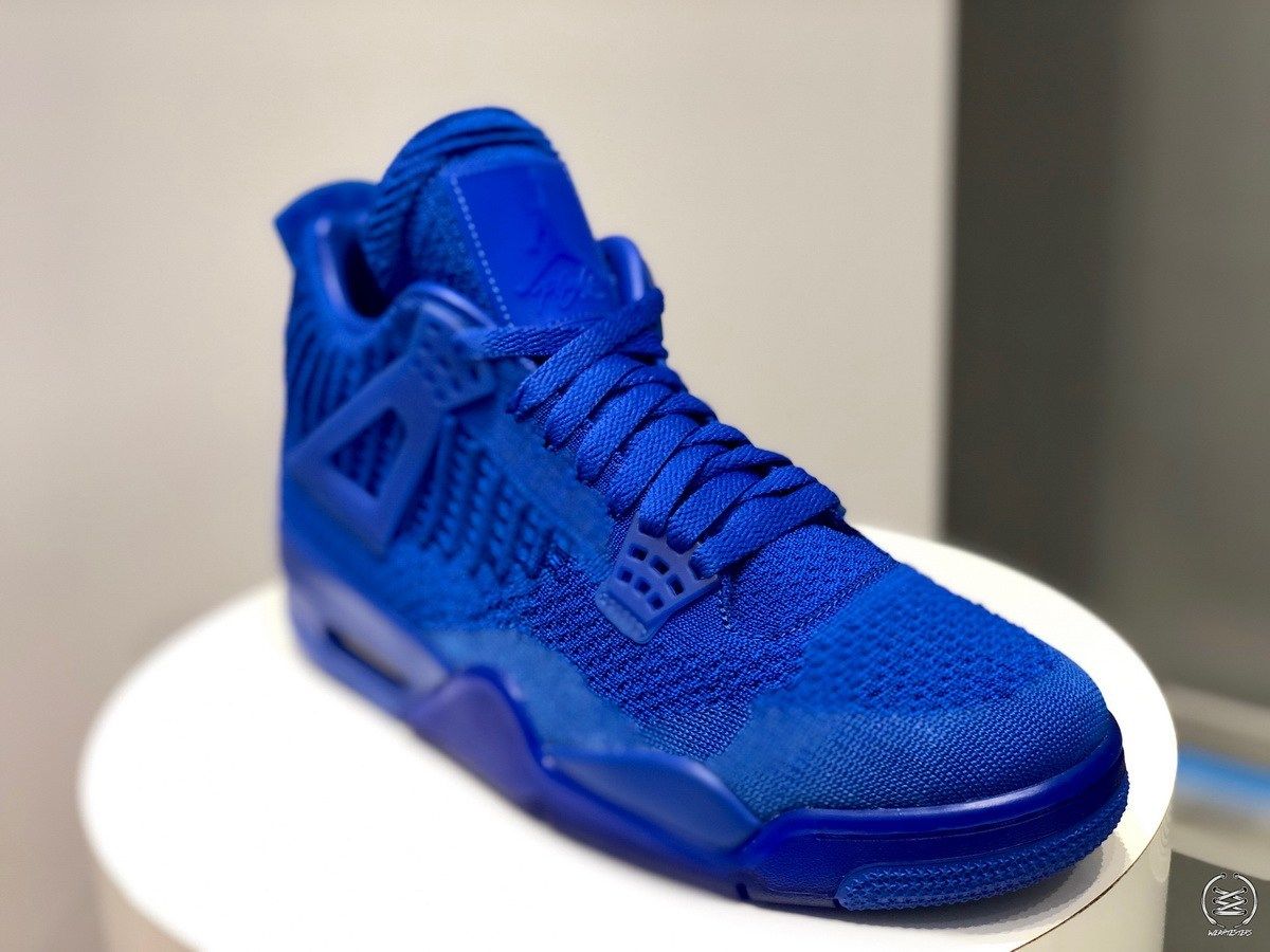 Jordan retro 4 flyknit blue hotsell