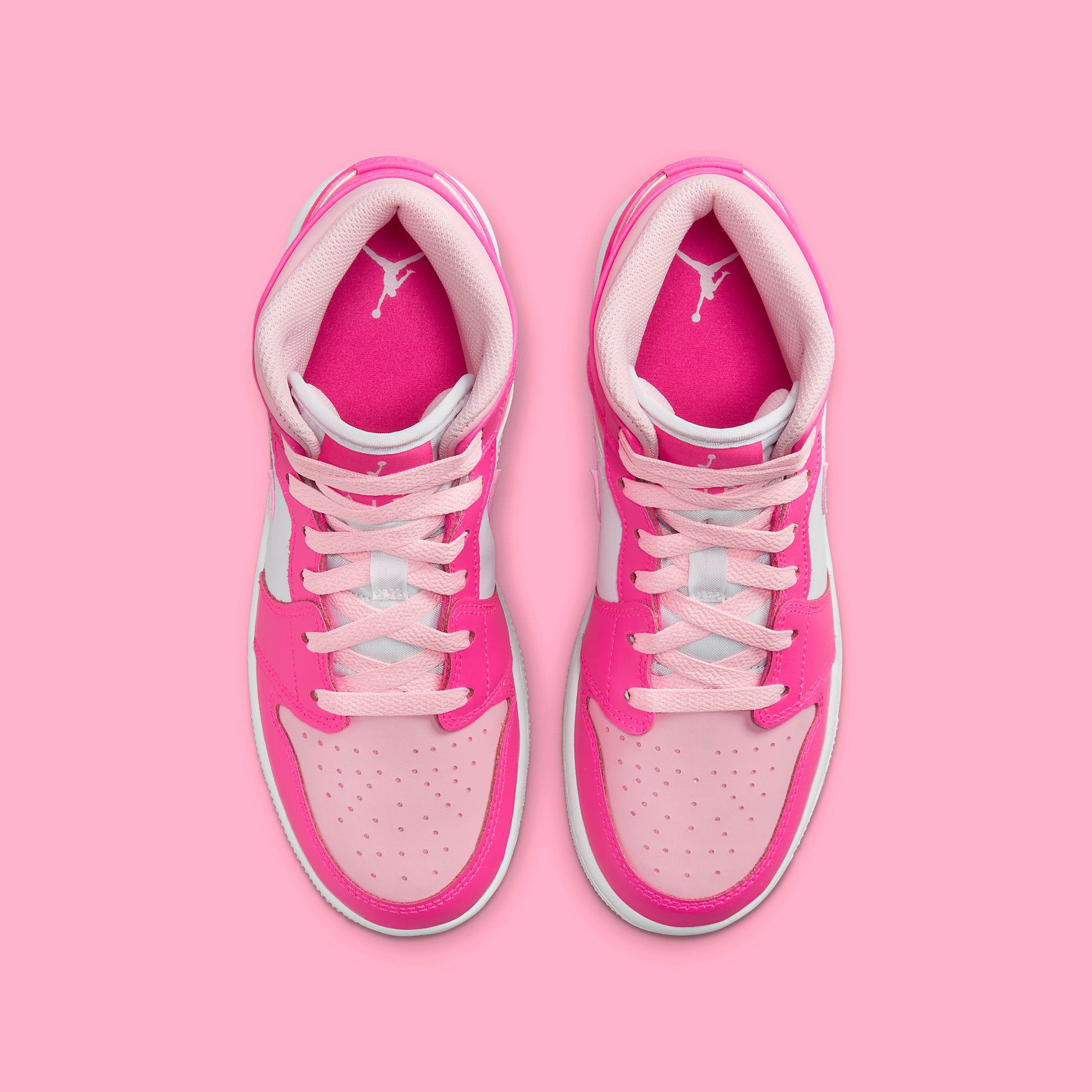 Official Images // Air Jordan 1 Mid “Medium Soft Pink” | House of