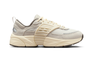 Jordan Trunner O/S sneaker in a "Light Orewood Brown/Phantom" color scheme.