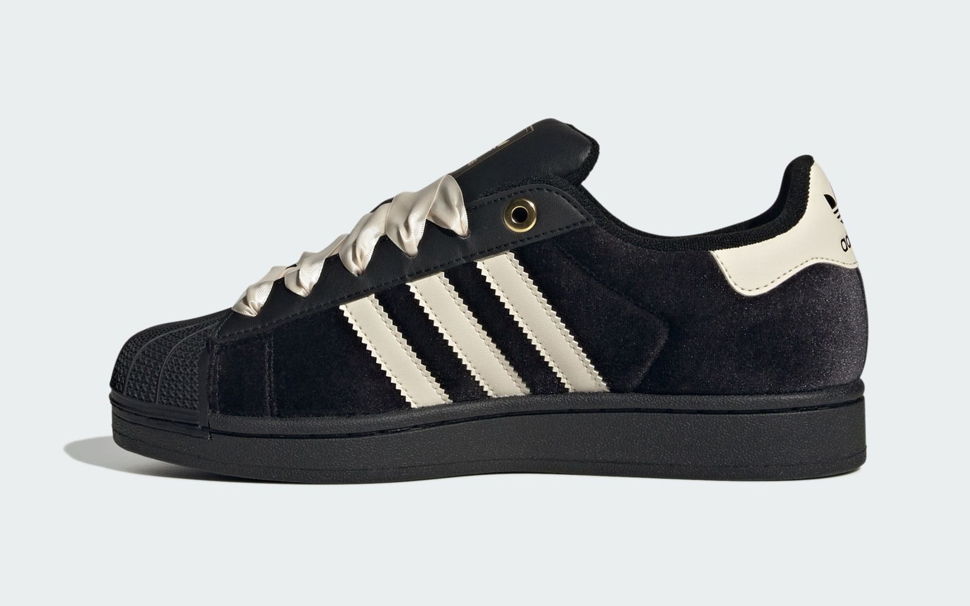 adidas gazelle silver green womens adidas Samba OG Shadow Red Velvet (Women's)