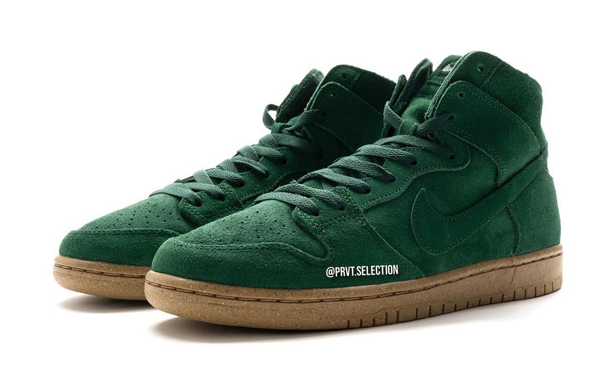 Official Images // Nike SB Dunk High Decon “Gorge Green