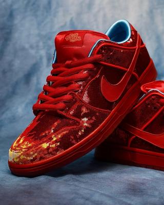 nike sb dunk low wizard of oz golden ticket edition 1