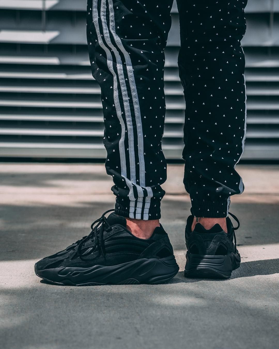 Adidas yeezy vanta release on sale date