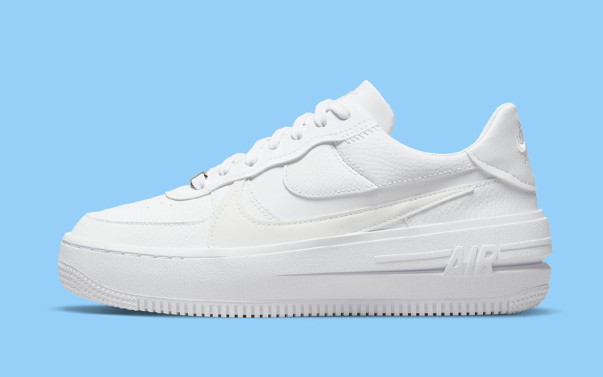 Nike★(W) Nike Air Force 1 PLT.AF.ORM Triple White★関税込★ Amazon.com: Nike AIR Force 1 PLT.AF.ORM Womens DJ9946-100