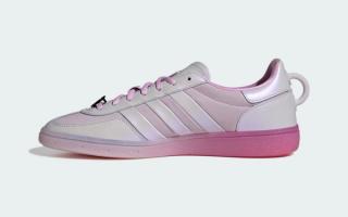 Pokémon x adidas Spezial "Mewtwo" (SKU: KI8213)