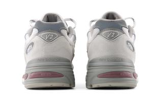 New Balance 991v2 "Wind Chime/Brilliant White" (SKU: U991AC2). Photo via New Balance.