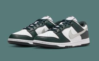 Available Now // Nike Dunk Low "Seaweed"