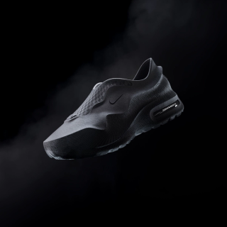 Black 3D-printed Nike Air Max 1000.2 by Zellerfeld.