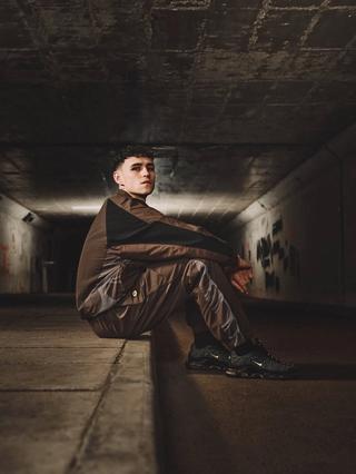 Manchester City's Phil Foden wearing the Nike Air Max Plus "Manchester" (Foot Locker UK-exclusive).