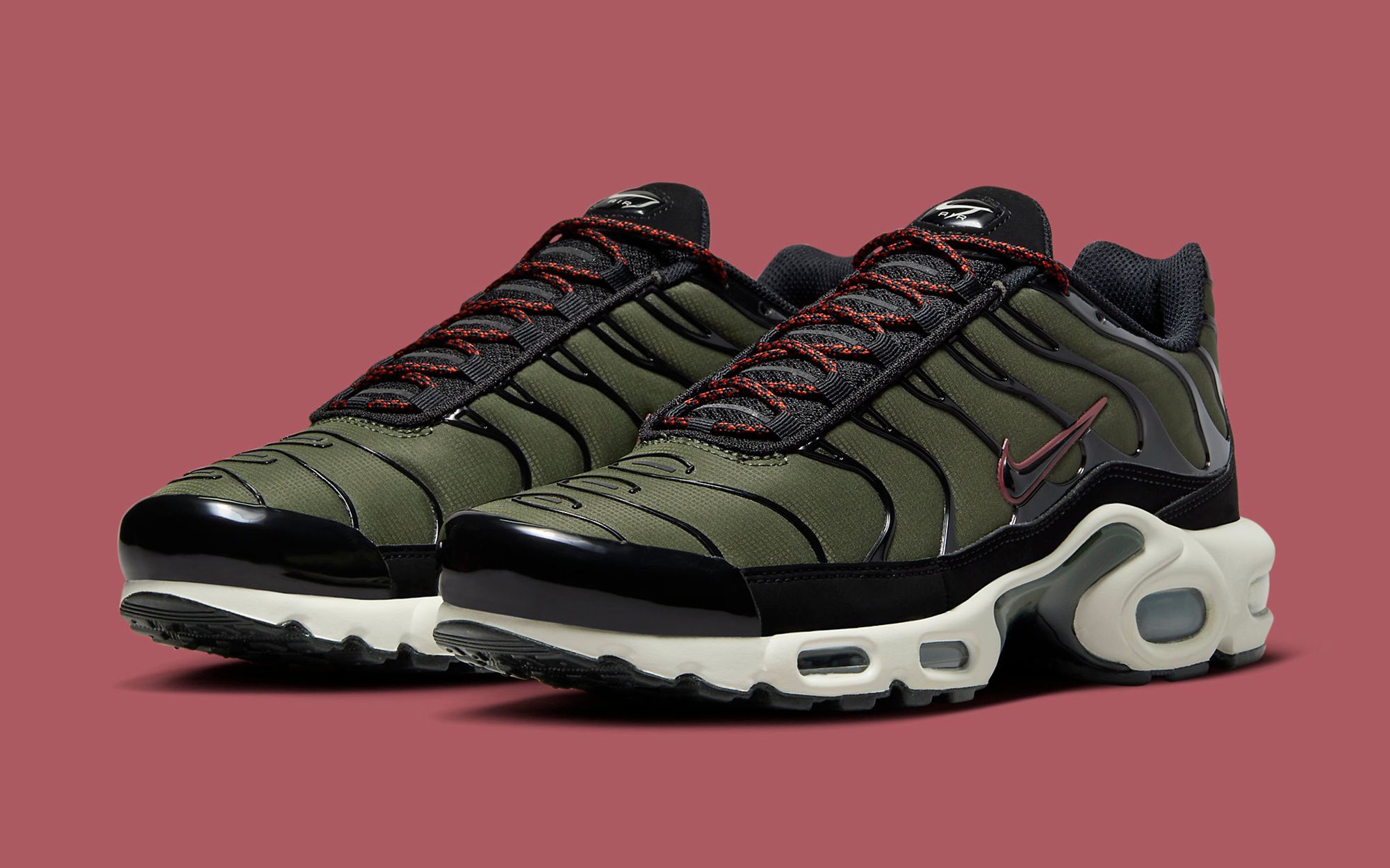 Olive Black and Burgundy Arrive on the Air Max Plus for Autumn House of Heat