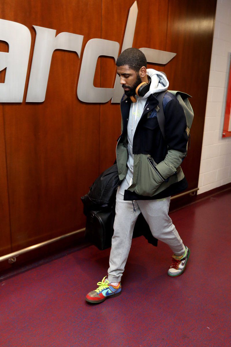 Kyrie Irving Nike SB Dunk Low What The Dunk