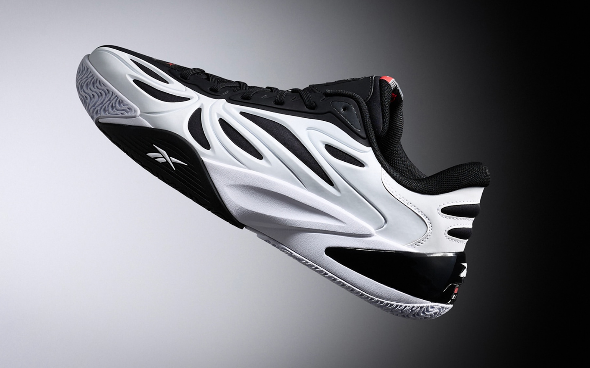REBERTASページ Reebok Smash Edge - Reebok