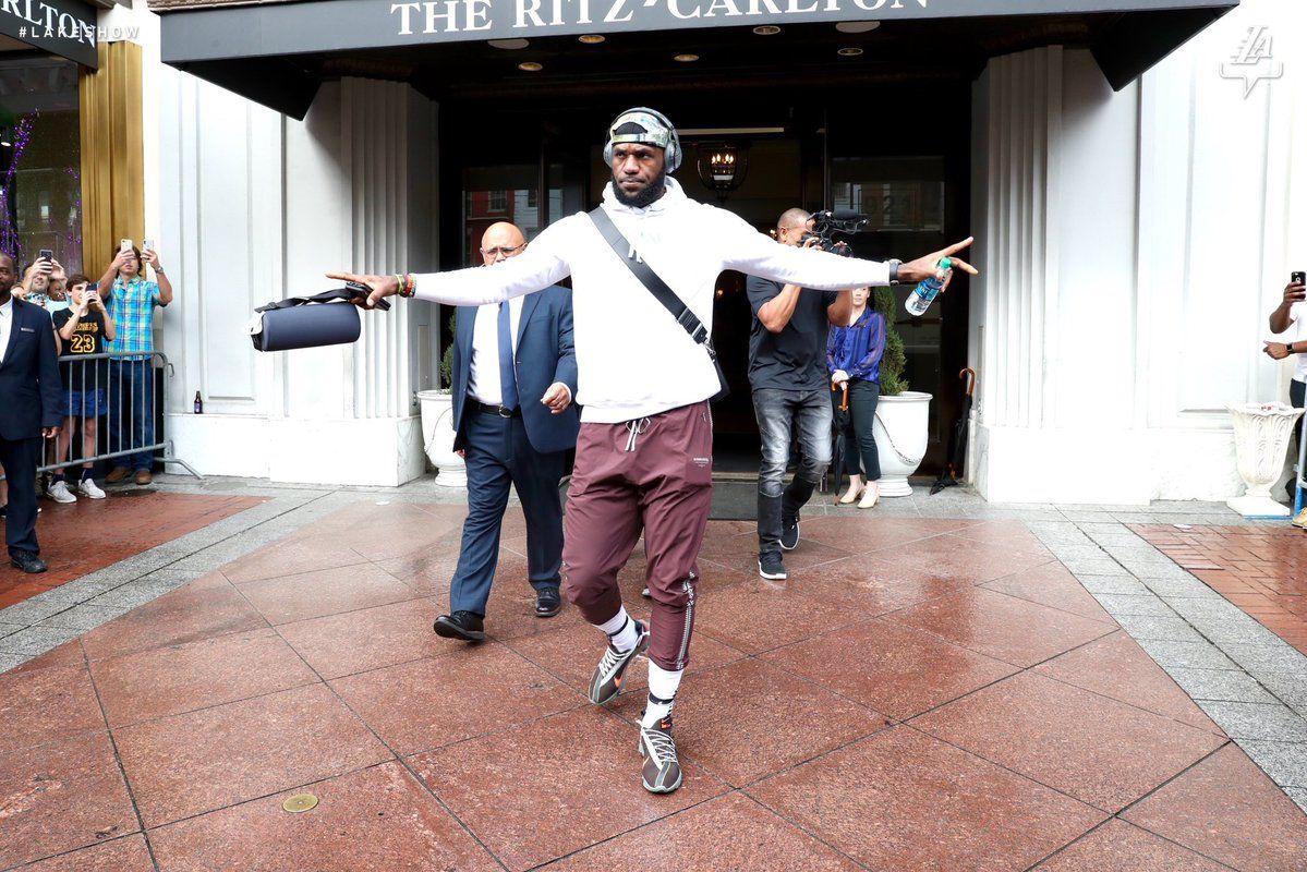 LeBron James // Nike ISPA React WR