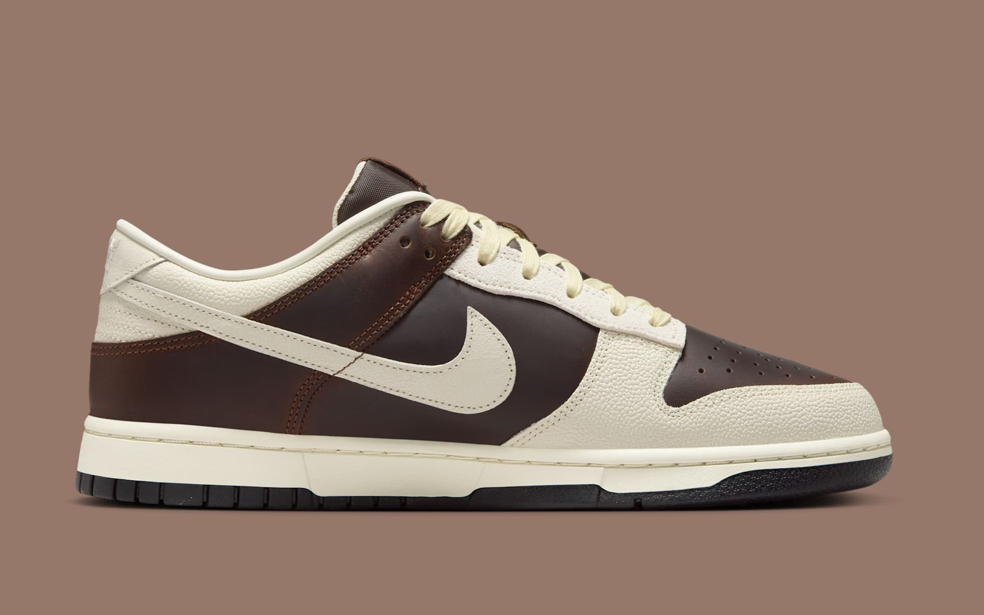 Nike ナイキ Dunk Low \