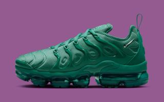 The Nike Air VaporMax Plus Emerges in “Emerald Green”