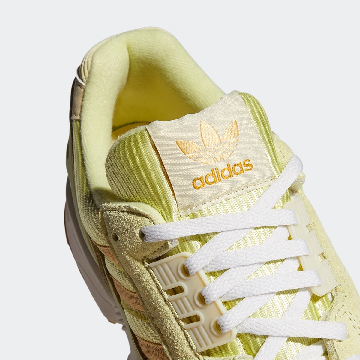 Available Now // adidas ZX 8000 “Yellow Tint” | OdegardcarpetsShops°