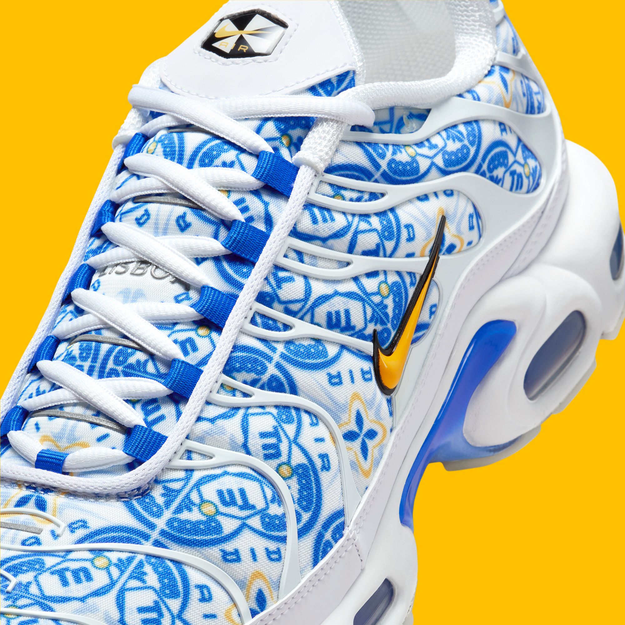 Nike Lisboa Mens size 11 Air Max Plus  main image 3