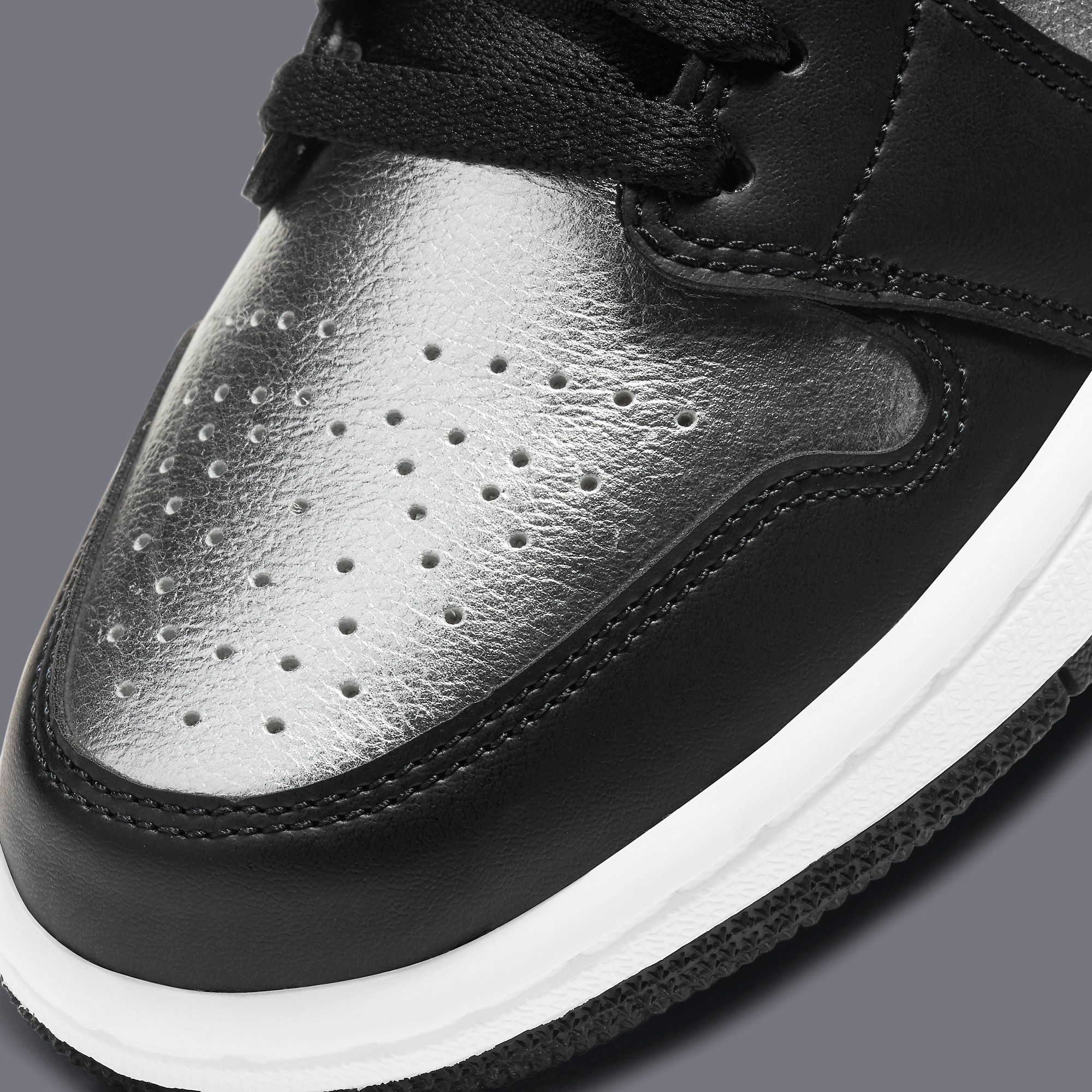 air jordan 1 low se black metallic silver