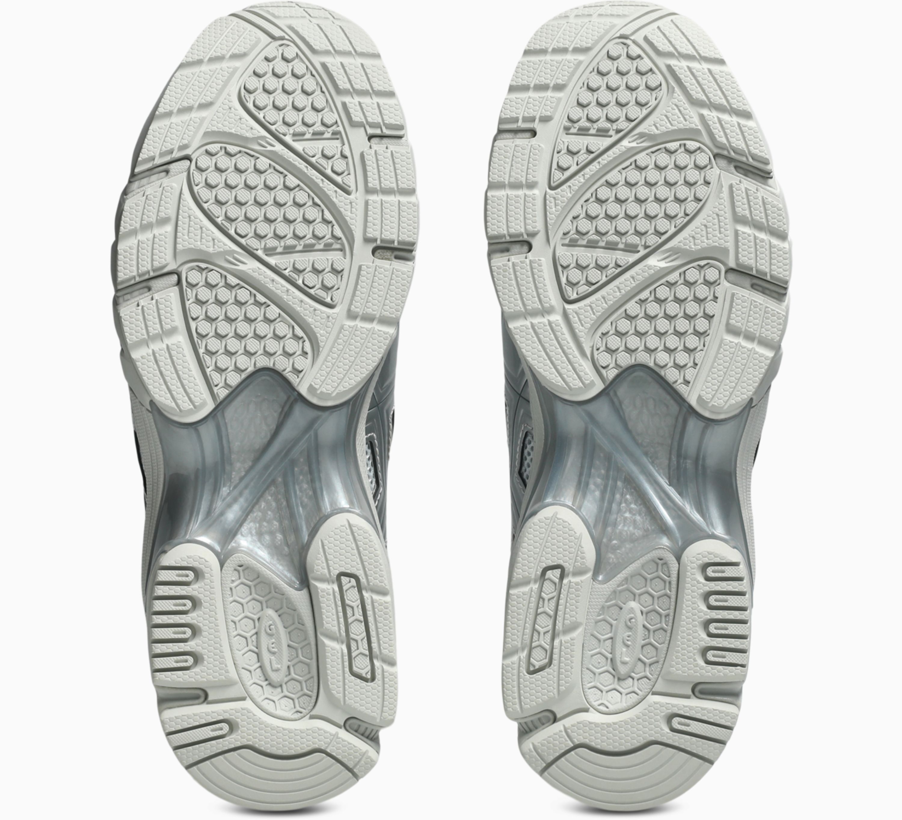 ASICS GEL-DS TRAINER® SP "Glacier Grey" (SKU: 1203B057-020). Photo via ASICS.