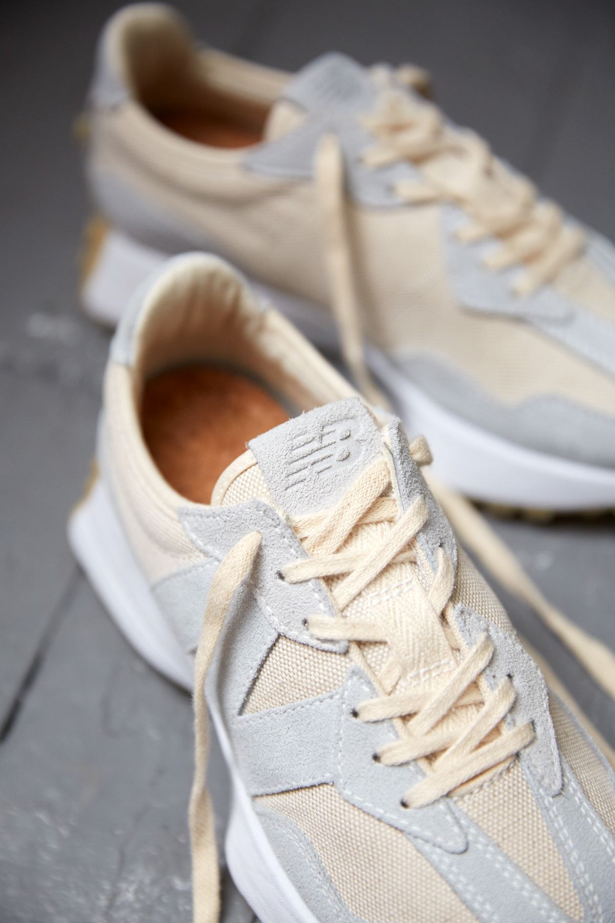 Upcoming New Balance 327 Undyed Features Materials in their