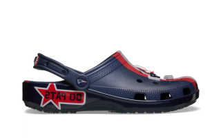 NFL x Crocs Classic Clog "New England Patriots" (Super Bowl LX) release.