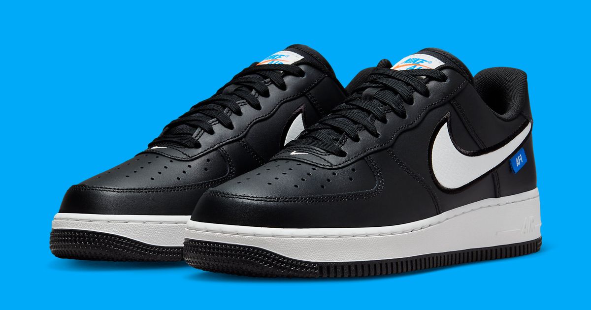 nike air force ones black tick