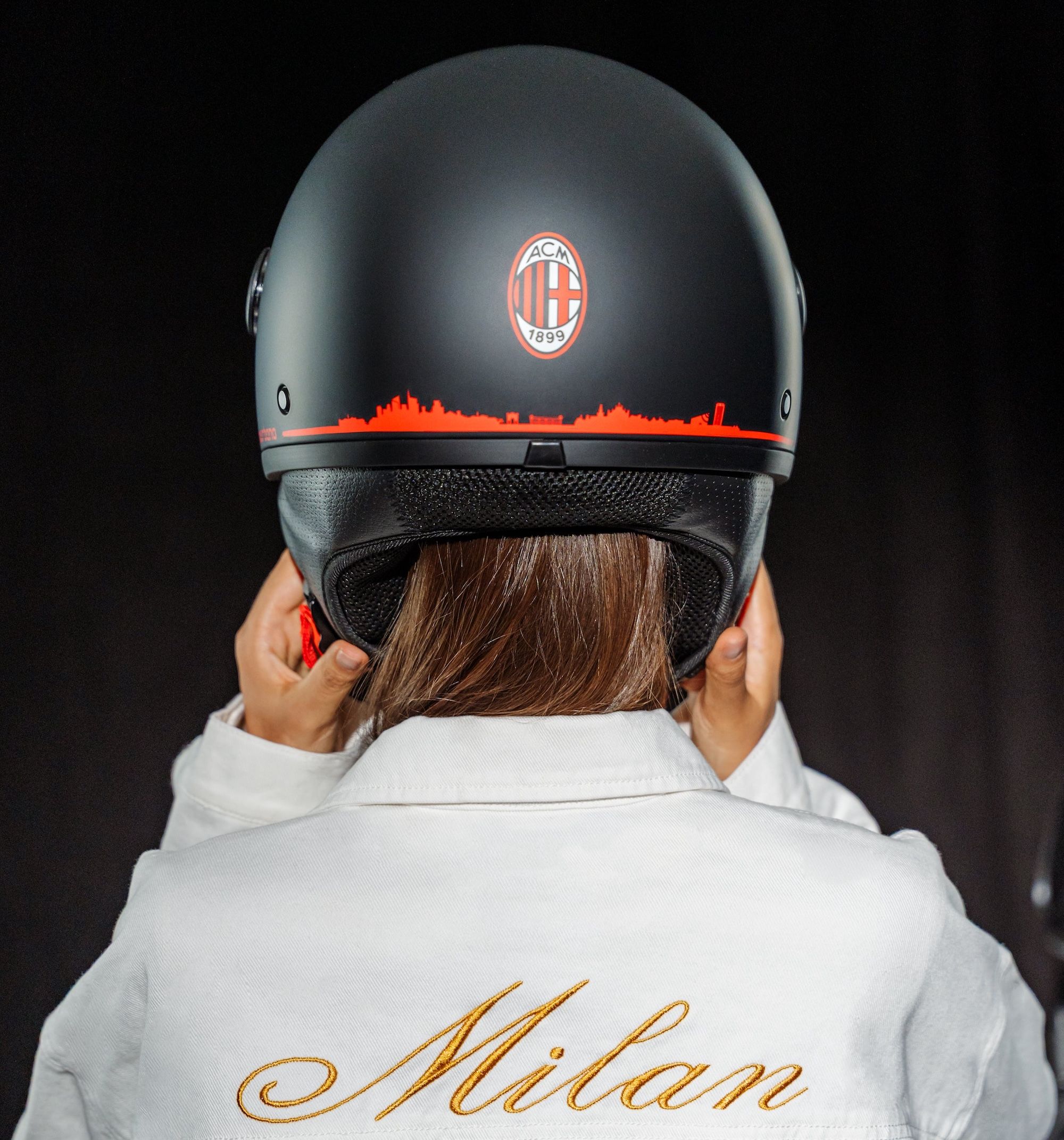 Tucano Urbano for AC Milan.