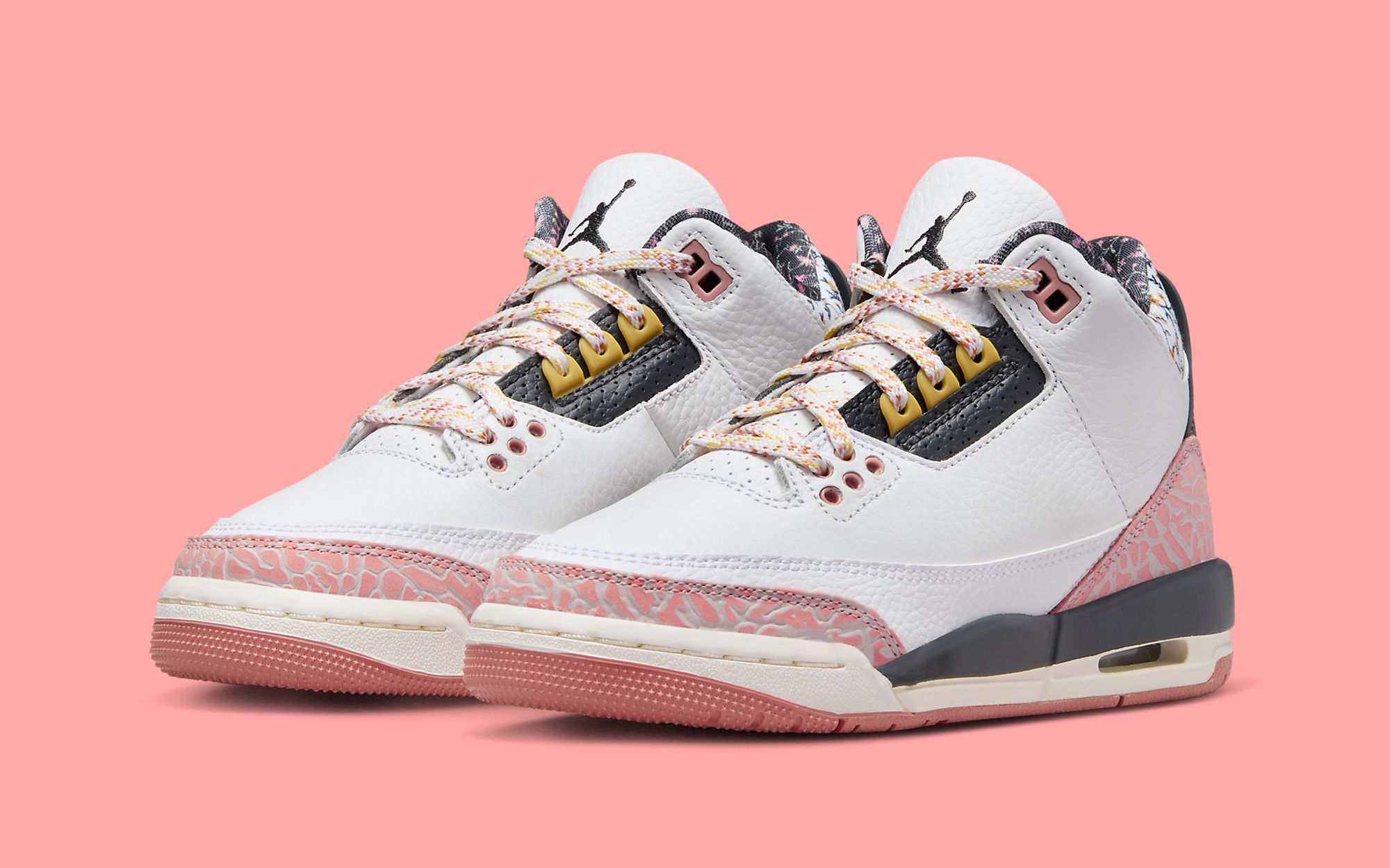 Pink sales jordan 3s