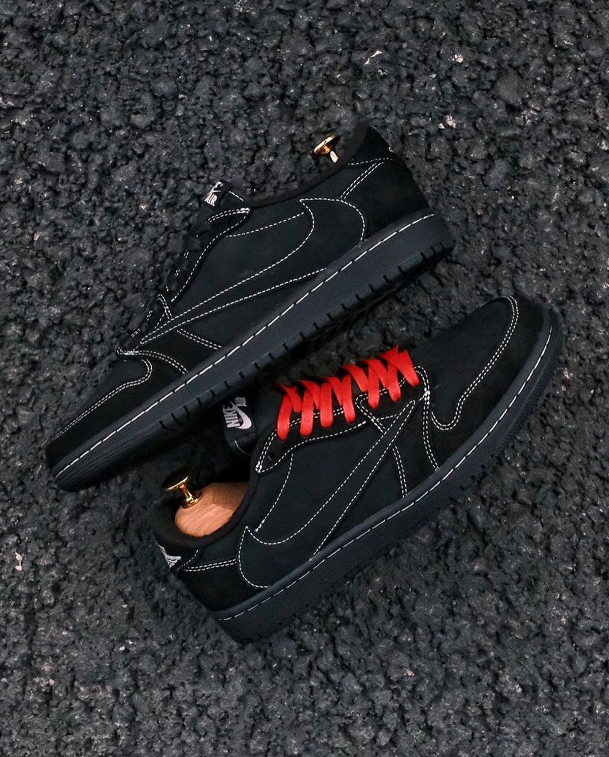 Nike Jordan 1 Low Travis Scott Black Phantom