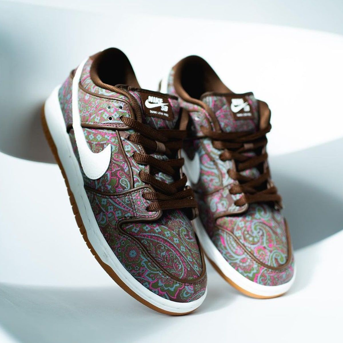 Official Images // Nike SB Dunk Low “Paisley” | House of Heat°