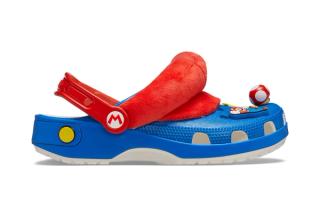 Nintendo's Super Mario Crocs Classic Clog "Mario" (SKU: 212134-90H).