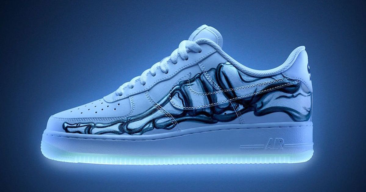 royal blue nike shoes